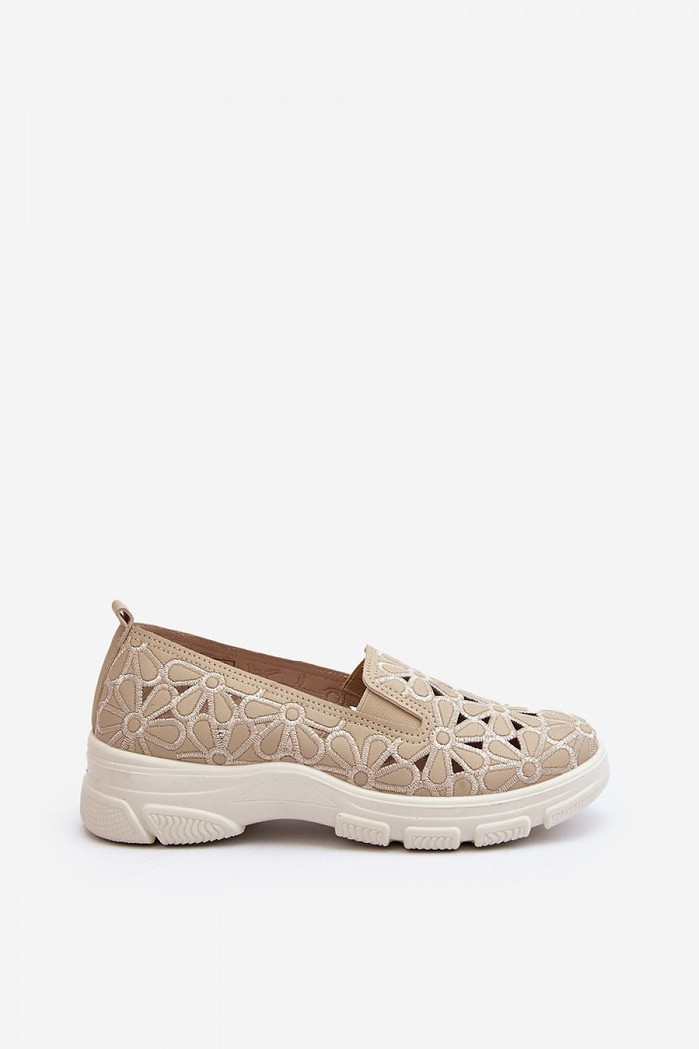  Low Shoes model 193135 Step in style 