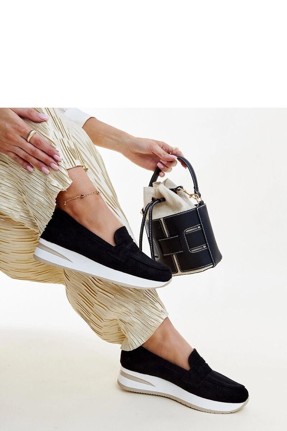 Low Shoes Solea