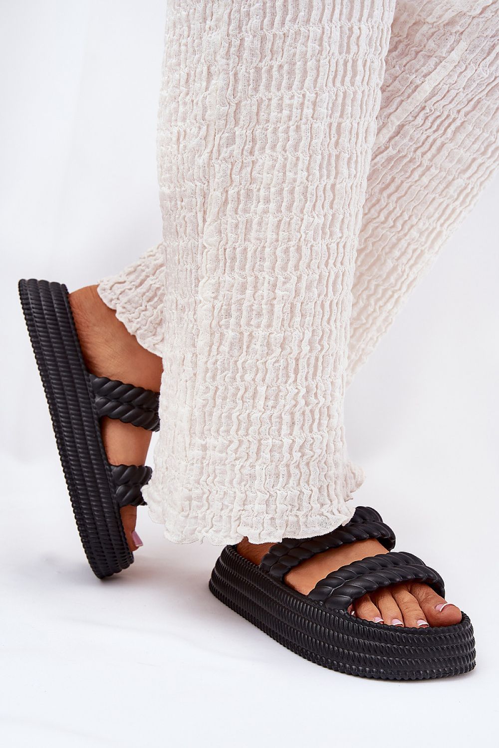 Flip-flops model 211670 Step in style 