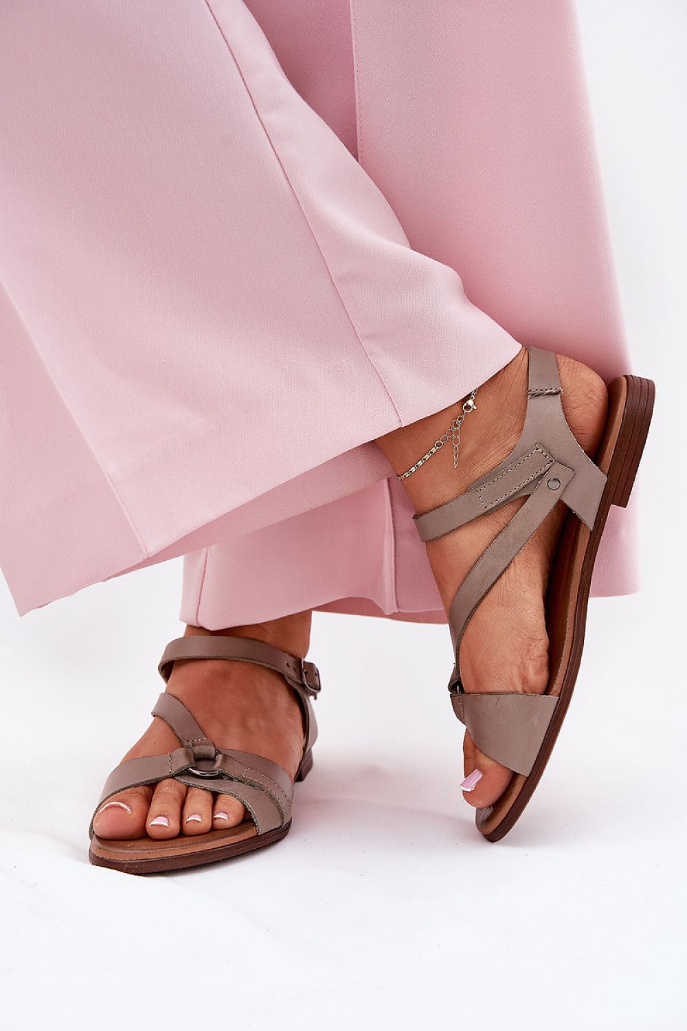  Sandals model 213469 Step in style 