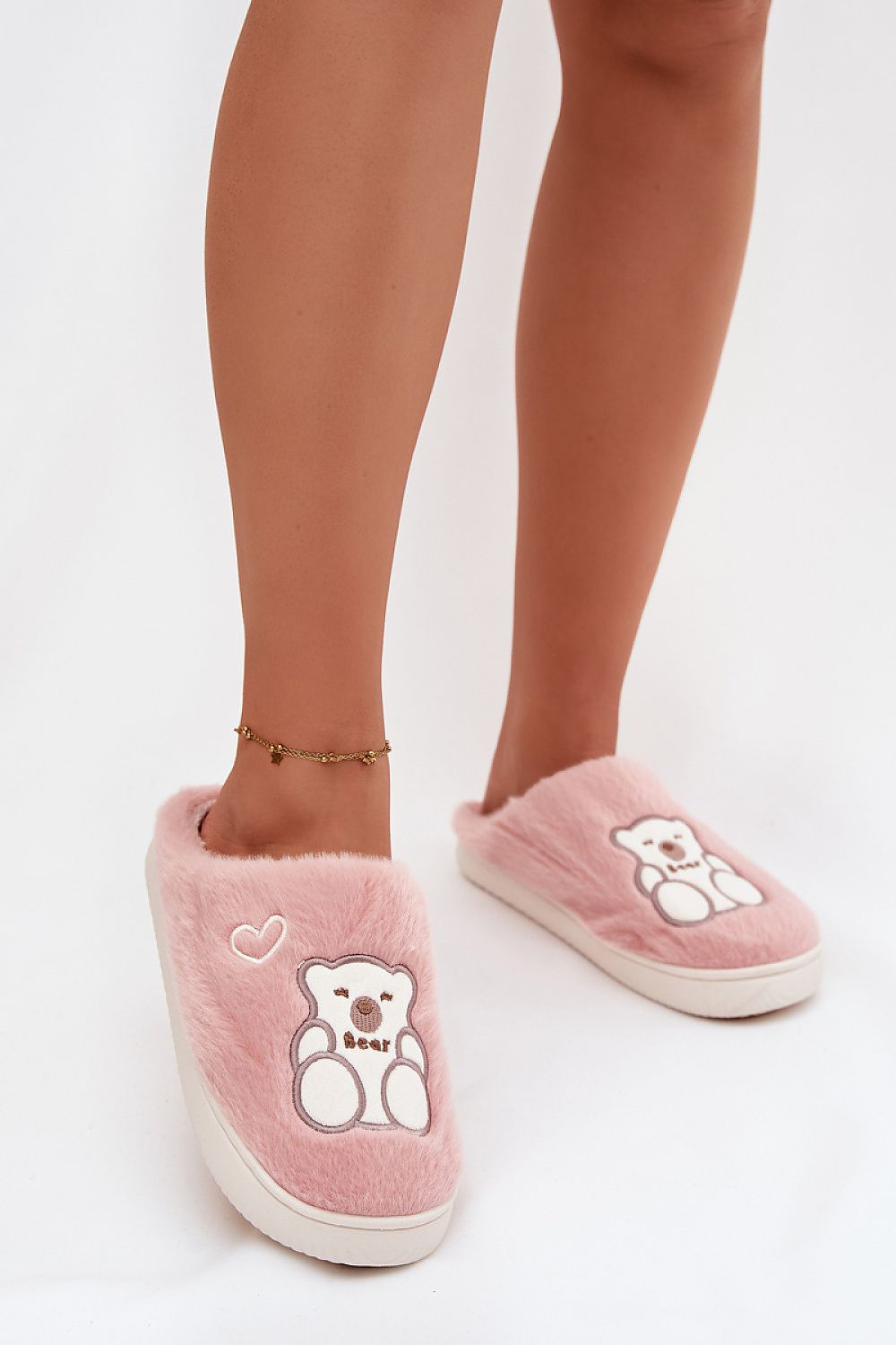 Slippers model 221495 Step in style 